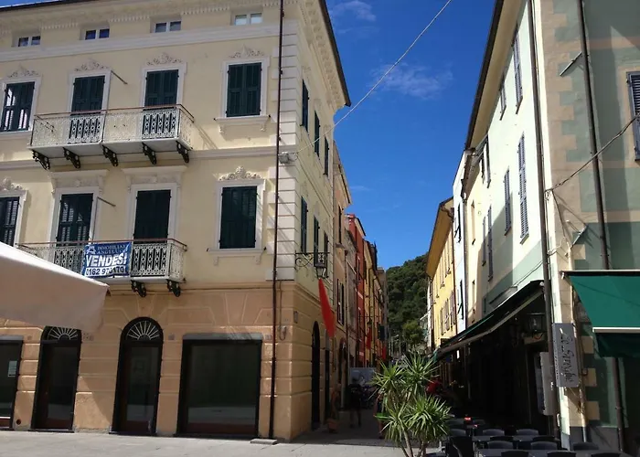 In Riviera Ligure Borghetto Santo Spirito