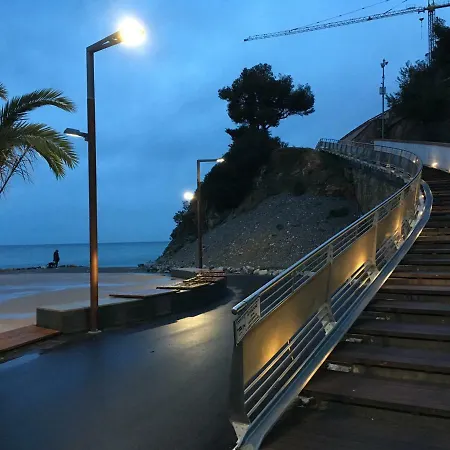 In Riviera Ligure Apartamento
