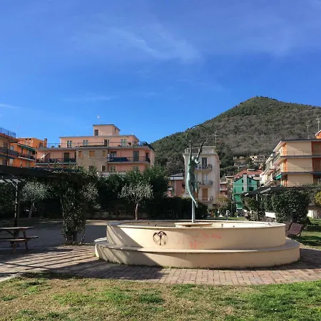 In Riviera Ligure דירה בורגטו סנטו ספיריטו