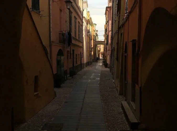 In Riviera Ligure * Borghetto Santo Spirito
